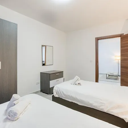 Beautiful 3-bed With Greenery Views In By 360 Estates Appartement