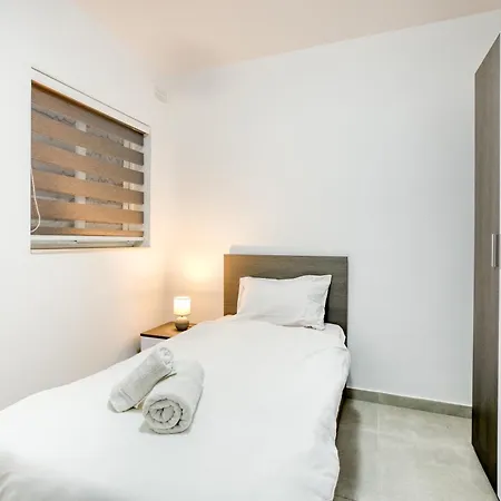 Beautiful 3-bed With Greenery Views In By 360 Estates