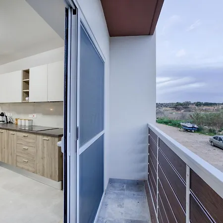 Lägenhet Beautiful 3-bed With Greenery Views In By 360 Estates Mgarr