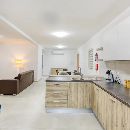 Beautiful 3-bed With Greenery Views In By 360 Estates