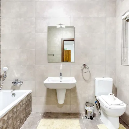 Lägenhet Beautiful 3-bed With Greenery Views In By 360 Estates